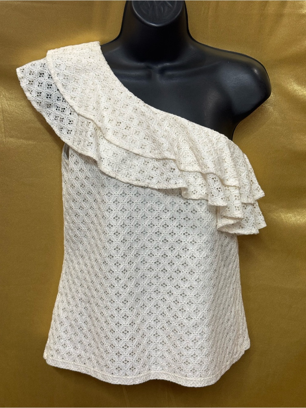 Banana‎ Republic White Eyelet One-Shoulder Ruffle Top - Size XS